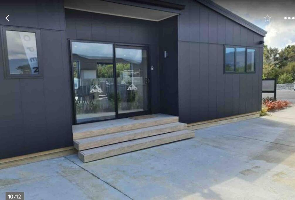 Miss Eastons Whare Villa Westport Exterior photo